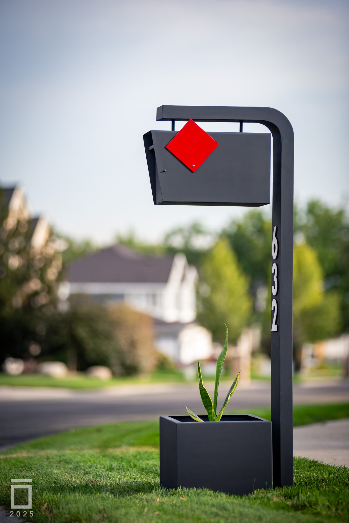 Mailbox - sleek and modern design, optional planter.