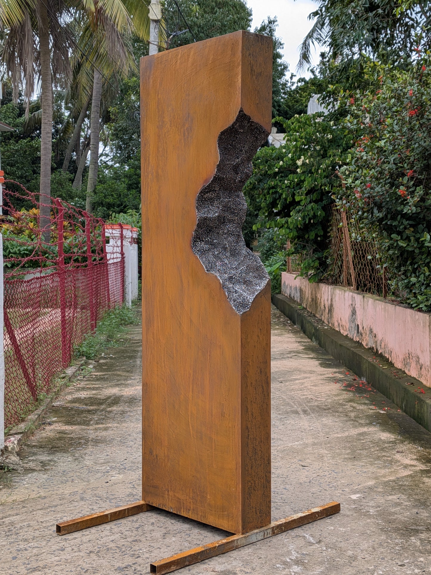 Erosion4 - Abstract metal sculpture