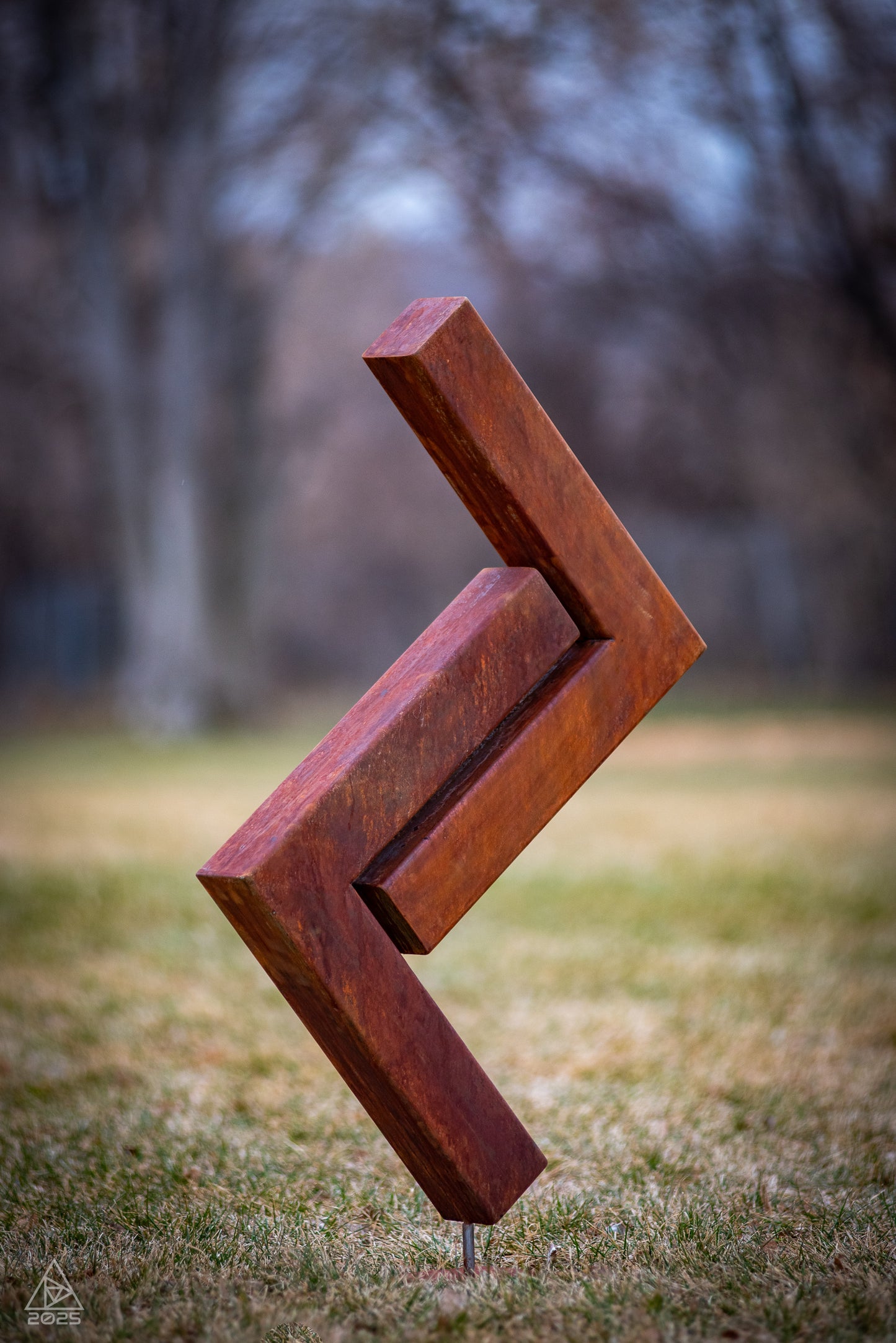 Yin Yang - Minimalist geometric metal sculpture